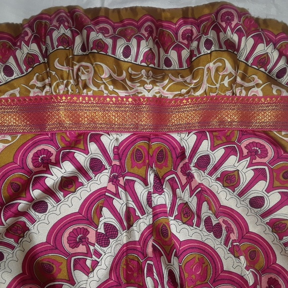 Nicole Miller - Picture 4 of 4